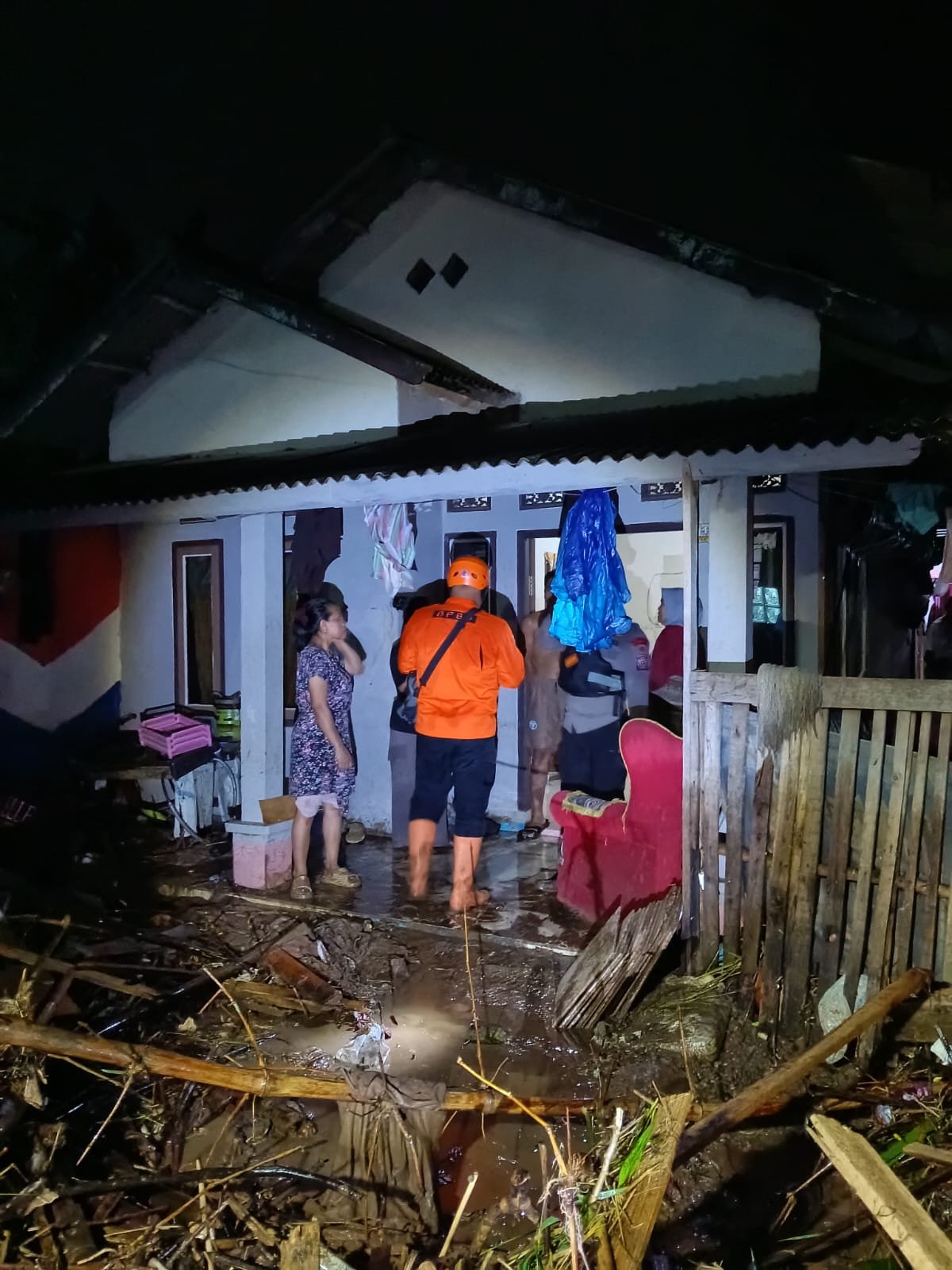 Puluhan rumah warga di Kampung Cibolang RT 03/RW 01, Desa Jamali, Kecamatan Mande, Kabupaten Cianjur terendam banjir