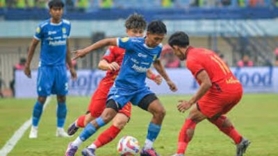 Kapan Persib vs Persija Tanding? Ini Jadwal Lengkapnya