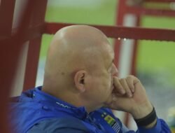 Bojan Hodak Akui Persib Kesulitan di Awal, Namun Berakhir Menang 2-0