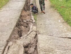 Rumah Warga dan Jalan Rusak Akibat Pergerakan Tanah di Sukaresmi Cianjur