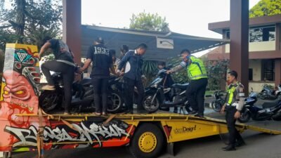 Polisi Amankan 105 Motor Berknalpot Brong di Jalur Puncak