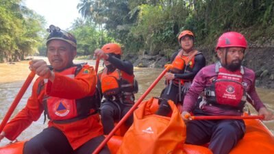 Tim SAR Gabungan Perluas Radius Pencarian Anak Hilang di Sungai Cikondang Campaka