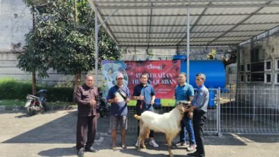 Citimall Cianjur Berbagi Hewan Kurban kepada Masyarakat Sekitar