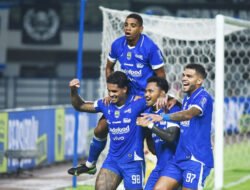 Dramatis! Persib Bandung Tundukkan PSM Makassar 2-1, Selangkah Lagi Kunci Gelar Juara
