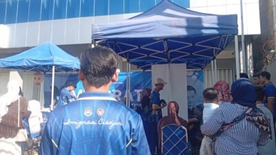 Kantor Imigrasi Kelas III Non TPI Cianjur terus mendekatkan pelayanan pembuatan paspor kepada masyarakat. Salah satunya dengan menghadirkan layanan di kegiatan Car Free Day (CFD), Minggu 24 Mei 2026.