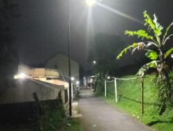 Pemdes Sukamanah Cugenang Pasang 108 Titik PJU di Jalan Desa