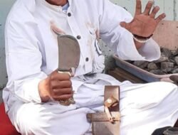 Pedagang Barang Antik di Cianjur Keluhkan Penurunan Penjualan