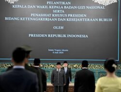 Presiden Prabowo Lantik Kepala dan Wakil Kepala Badan Gizi Nasional Baru