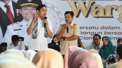 Kegiatan Rembug Warga di Desa Cipetir, Kecamatan Cibeber, dihadiri Bupati Cianjur, Mohammad Wahyu Ferdian, bersama Ketua TP PKK Kabupaten Cianjur, Najmah Nur Islami, Jumat 12 Juni 2026.