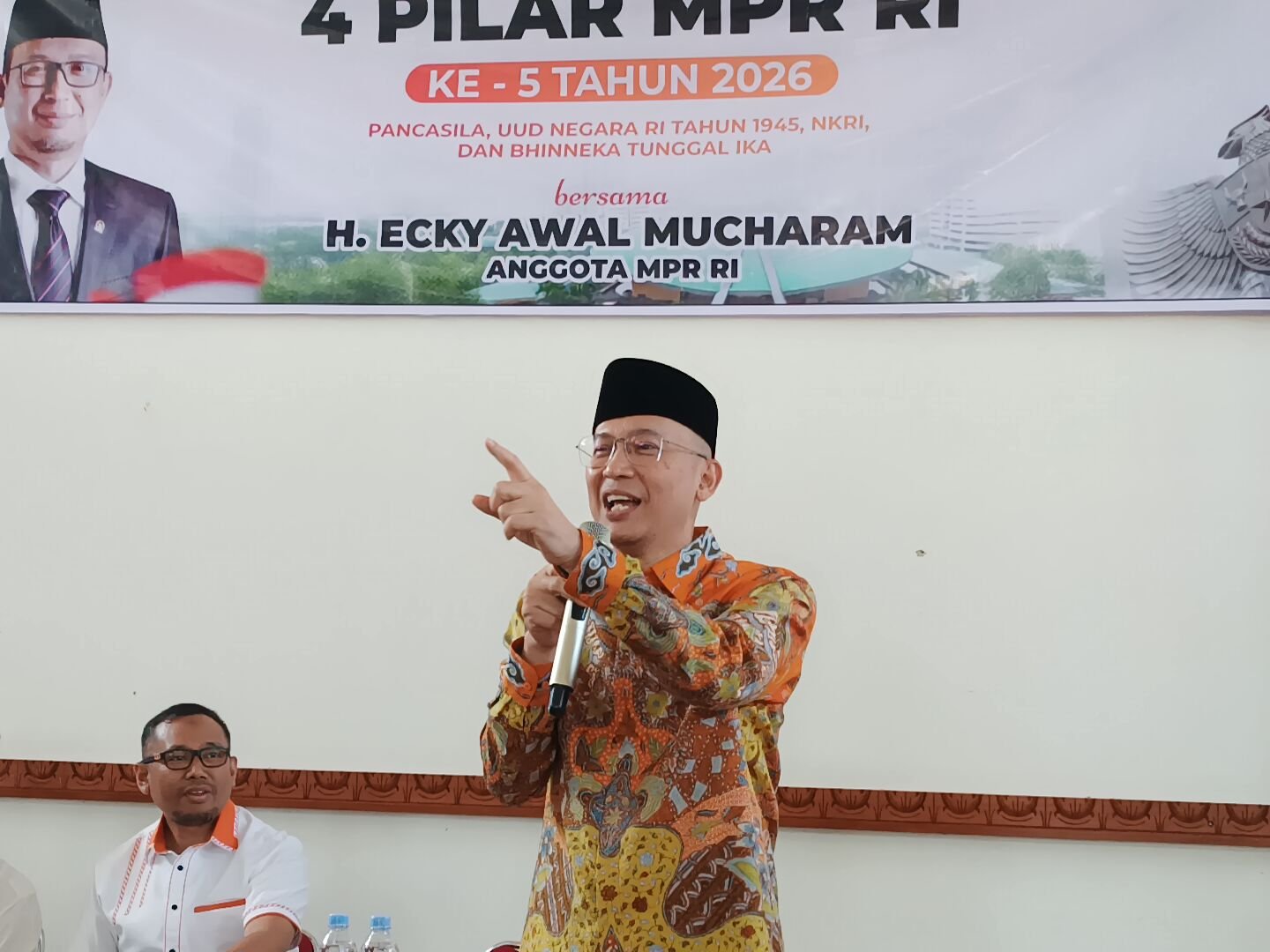 Ecky Awal Mucharam