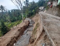 Setelah Terputus Berbulan-bulan, Jalan Cibanteng-Kubang Mulai Diperbaiki