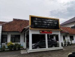 403 Ribu Keluarga di Cianjur Terima Bantuan Beras dan Minyak Goreng