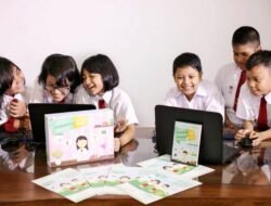 Cara Membujuk Anak yang Menangis Saat Pertama Kali Sekolah, Orang Tua Jangan Panik
