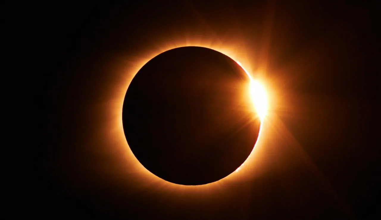 Apa Itu Gerhana Matahari? Ini Penjelasan Fenomena Langit yang Terjadi 12 Agustus 2026