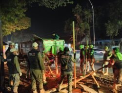 Puluhan Kios Liar di Jalur Cianjur – Bandung Dibongkar, Diduga Kerap Jadi Tempat Pesta Miras
