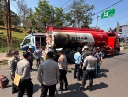 Polisi Selidiki Penyebab Truk Tangki Pertamina Terbakar 