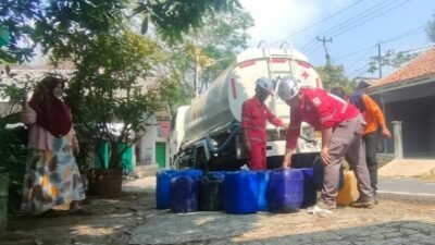 Permintaan Air Bersih Meningkat, PMI Siagakan Truk Tangki dan Relawan