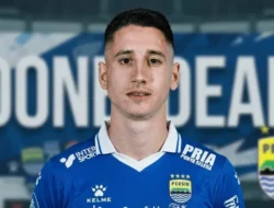 Biodata Luka Menalo, Pemain Bosnia Pertama yang Berseragam Persib Bandung