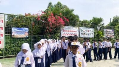 Contoh Yel-Yel Seru MPLS, Bikin Kelompok Siswa Baru Semakin Kompak