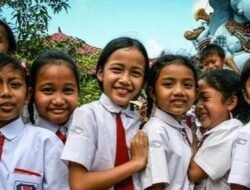 10 Ide Hadiah untuk Anak yang Baru Masuk Sekolah, Bermanfaat dan Bikin Semangat Belajar