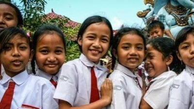 10 Ide Hadiah untuk Anak yang Baru Masuk Sekolah, Bermanfaat dan Bikin Semangat Belajar