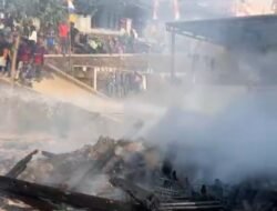 Dua Rumah di Warungkondang Ludes Terbakar