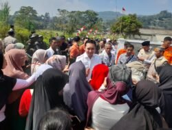 Rembug Warga di Cibodas, Bupati Serahkan Bantuan dan Tinjau Pelayanan Publik