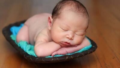 Nama Bayi Perempuan Lahir Bulan Agustus, Cantik, Unik, dan Penuh Makna