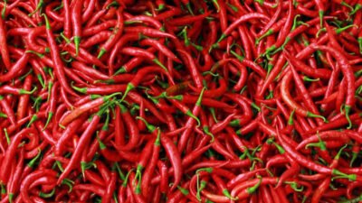 Harga Bahan Pokok Hari Ini 6 Agustus 2026: Cabai Merah Rp47.974 per Kg, Bawang Merah Rp33.320