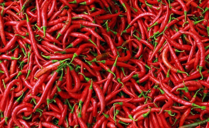 Harga Bahan Pokok Hari Ini 6 Agustus 2026: Cabai Merah Rp47.974 per Kg, Bawang Merah Rp33.320