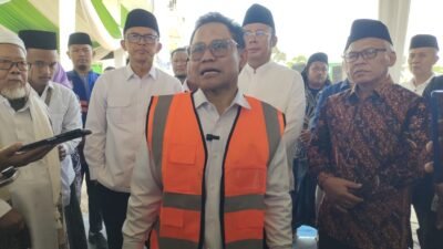 Menko PM Dorong Pesantren Jadi Pusat Pemberdayaan Umat