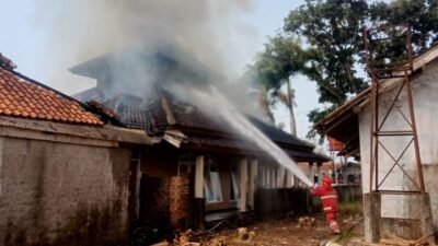 Masjid dan Madrasah di Sukaluyu Terbakar, Kerugian Ditaksir Rp400 Juta