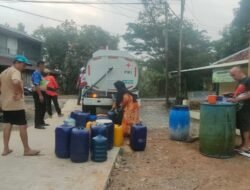 PMI Cianjur Salurkan 120 Ribu Liter Air Bersih ke Enam Kecamatan Terdampak Kemarau