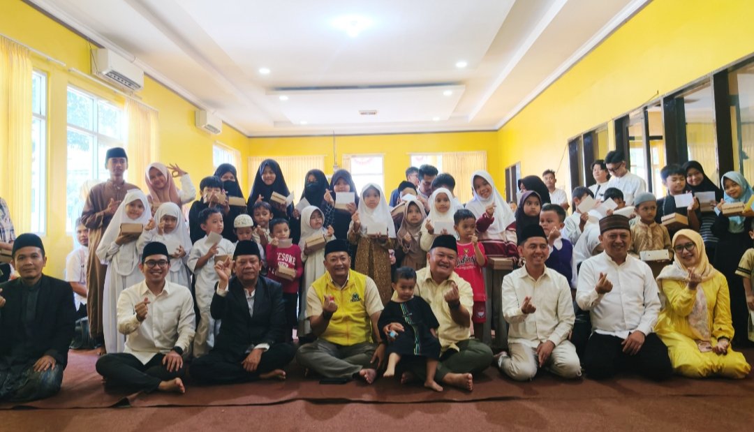 Syukuran Ultah Ke-50 Bahlil Lahadalia, Golkar Cianjur Santuni 100 Anak Yatim