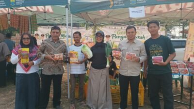 Asep Guntara Apresiasi GPM Hasil Kolaborasi Mahasiswa KKN dan Dinas Pangan Cianjur di Desa Cihea Haurwangi