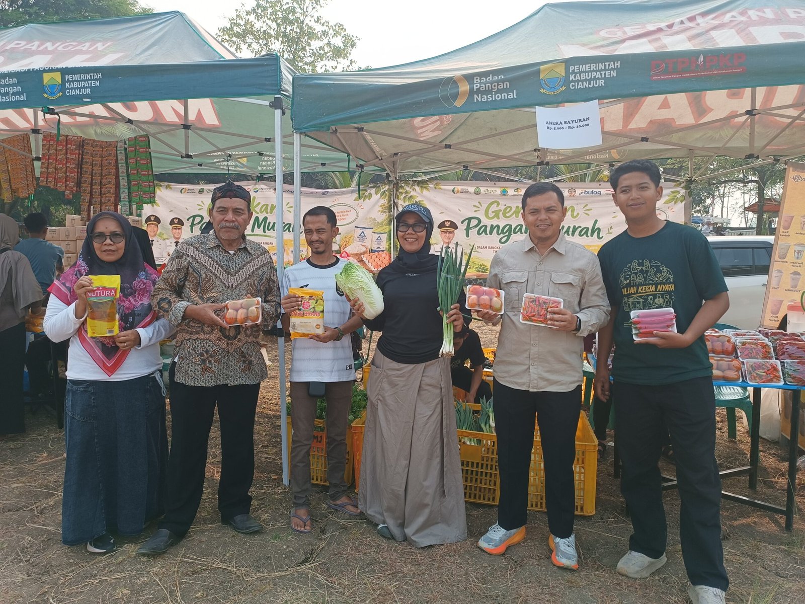 Asep Guntara Apresiasi GPM Hasil Kolaborasi Mahasiswa KKN dan Dinas Pangan Cianjur di Desa Cihea Haurwangi