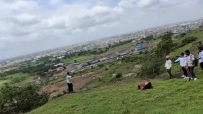 Gara-Gara Cicilan iPhone, Remaja India Hendak Bunuh Diri hingga Orang Tuanya Ikut Terjatuh dari Tebing