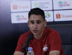 PERSIB Sempurna di Fase Grup, Luka Menalo Puji Kerja Keras Tim Usai Taklukkan Tampines Rovers
