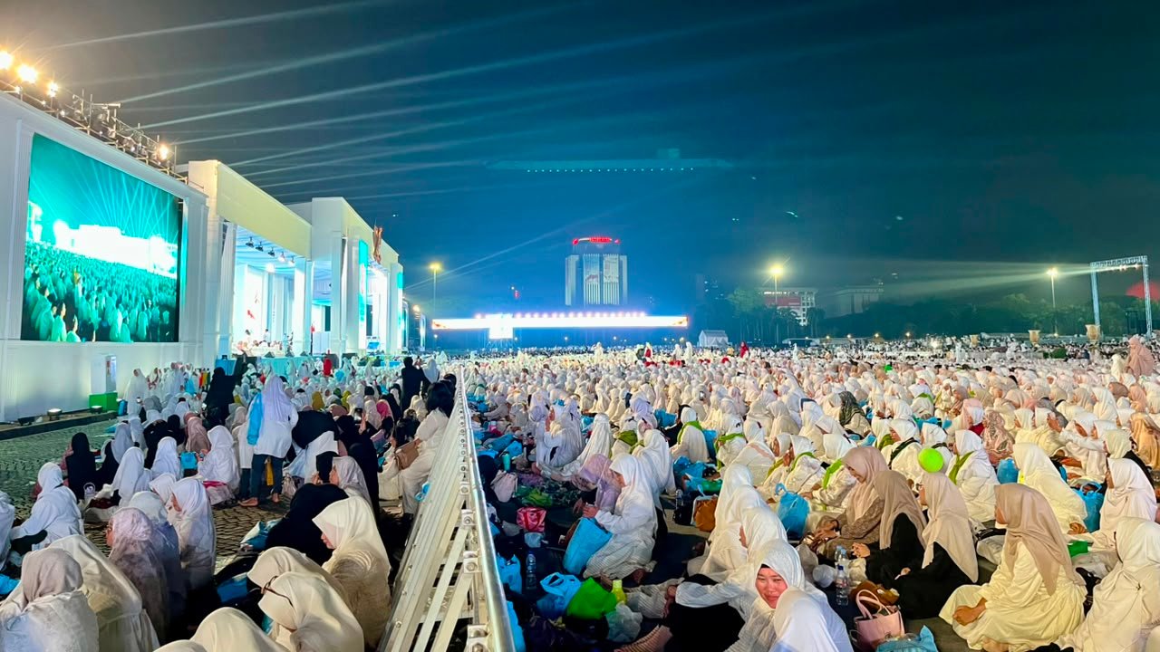 Zikir dan Doa Kebangsaan di Monas Buka Rangkaian HUT Ke-81 RI, Lebih dari 100 Ribu Jemaah Hadir