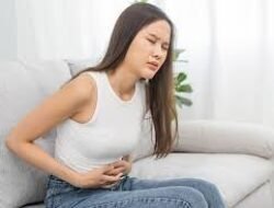 7 Penyebab Sakit Perut yang Sering Muncul Tanpa Sebab Jelas
