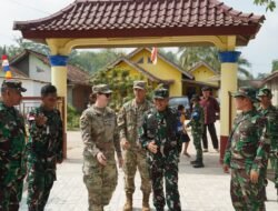 TNI AD Bersama US Army Renovasi SDN 04 Peracak, Wujud Nyata Kerja Sama dan Kepedulian Terhadap Dunia Pendidikan