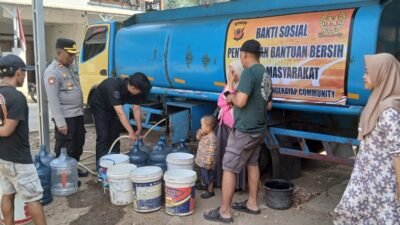 Ngerayap Bersama Polres Cianjur Salurkan 8.000 Liter Air Bersih bagi Warga Terdampak Kekeringan