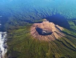 127 Gunung Api Tersebar di Indonesia, Ini Daftar Lengkapnya