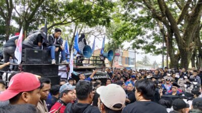 Geruduk Gedung DPRD, Ini Tuntutan 234 SC Cianjur Soal UHC
