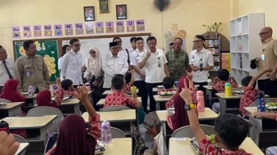 Staf Khusus KSP Tinjau Pelaksanaan MBG di Cianjur