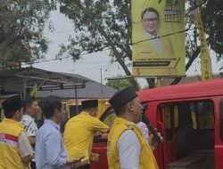 Jumat Berkah, Golkar Cianjur Bagikan Ratusan Porsi Nasi Kuning di Jalan Siliwangi