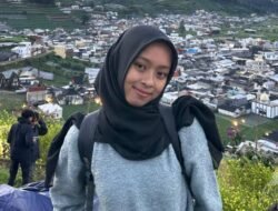 Setahun Hilang, Jenazah Mozza Tiba di Rumah Duka dalam Peti Jenazah