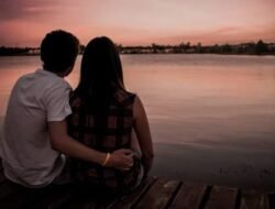Apa Itu Love Bombing? Kenali Ciri-Ciri dan Dampaknya dalam Hubungan