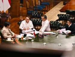Presiden Prabowo Bahas Usulan Gelar dan Tanda Kehormatan Bersama Fadli Zon di Hambalang