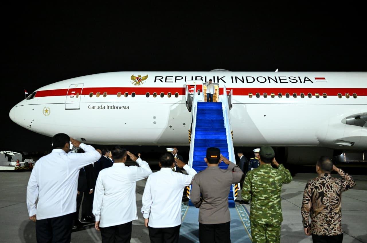Prabowo Bertolak ke Rusia Hadiri Eastern Economic Forum sebagai Tamu Kehormatan